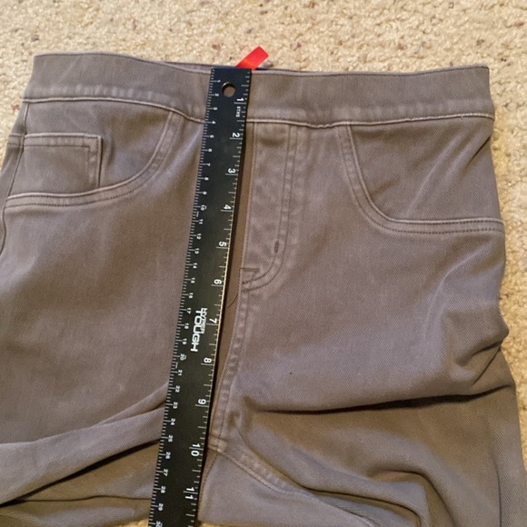 Spanx Pull On Taupe Jeans Sz Small - Picture 13 of 13